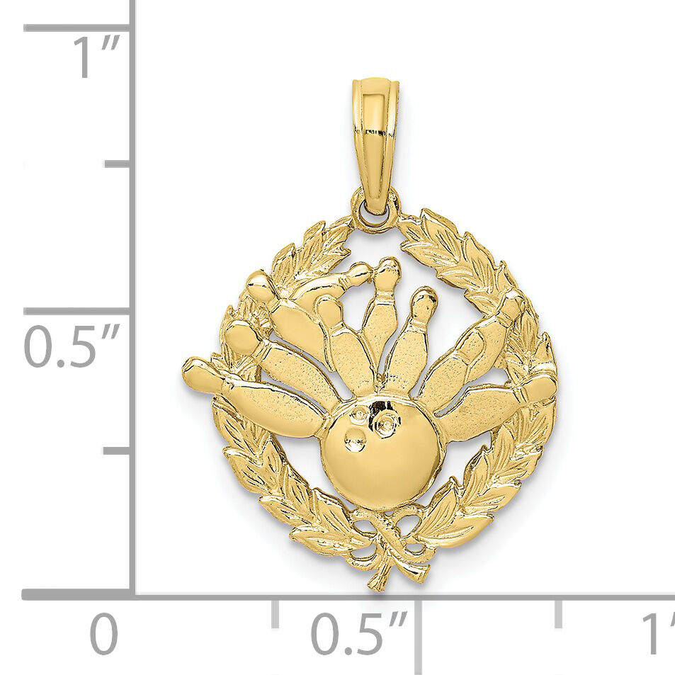 10K Bowling Story in Leaf Circle Charm-10D4279