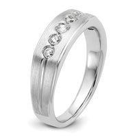 IBGoodman 14k White Gold Men's Polished Satin and Grooved 1/4 Carat AA Quality Diamond 5-Stone Ring-B63310-4WAA