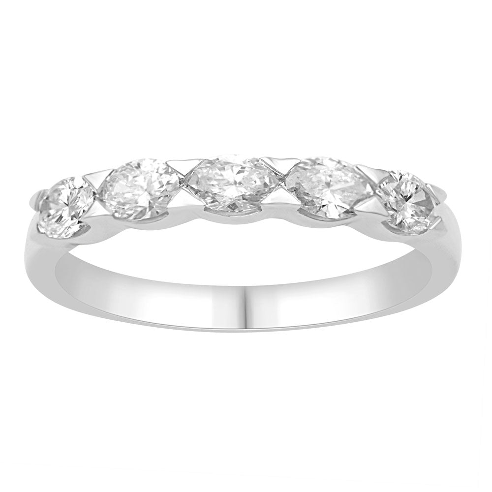Whte Gold Oval Diamond Ring