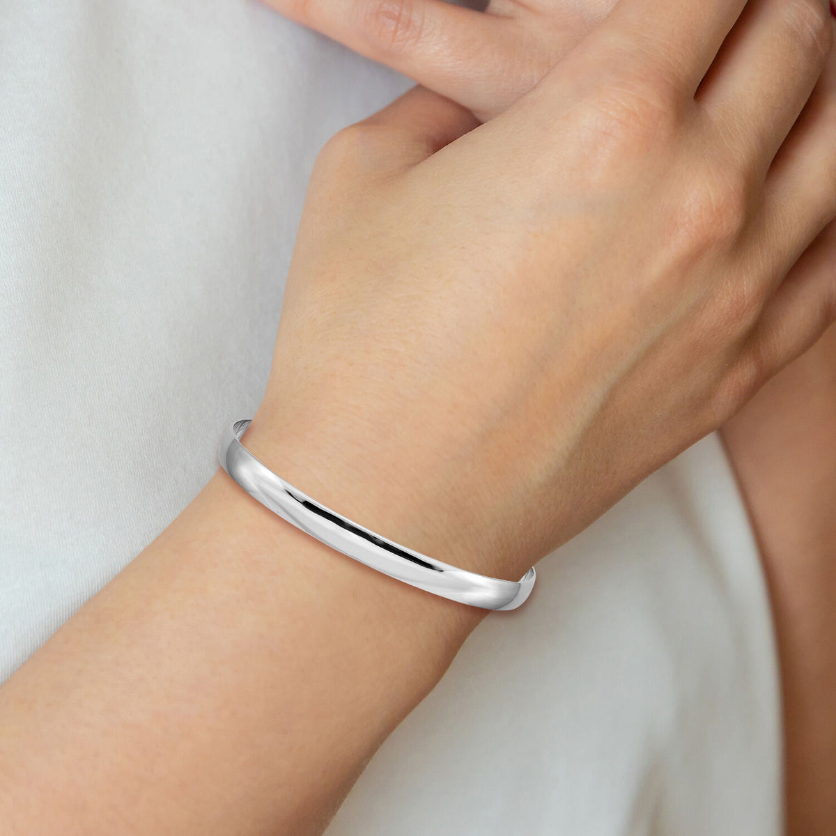 14k White Gold 6mm Solid Polished Half-Round Slip-On Bangle-DB314
