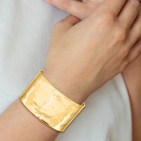 14k 37mm Hammered Polished Cuff Bangle-DB561