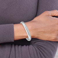 14k White Gold 7/16 Textured Hinged Bangle-DB655W