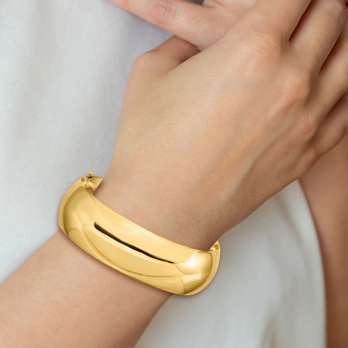 14k 13/16 High Polished Hinged Bangle Bracelet-HP13/16