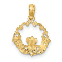 14K Engraved Claddagh In Scallop Circle Charm-K7164