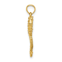14K 3-D Textured Seahorse with Tail Charm-K7659