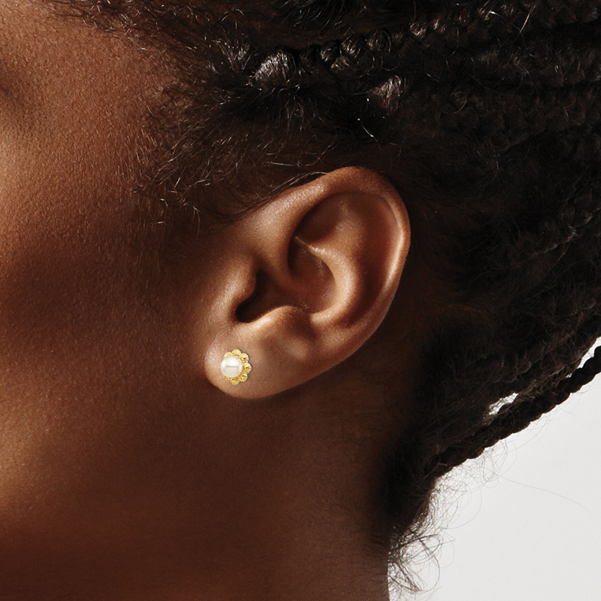 14K Madi K 4-5mm White Button Freshwater Cultured Pearl Post Earrings-SE2959