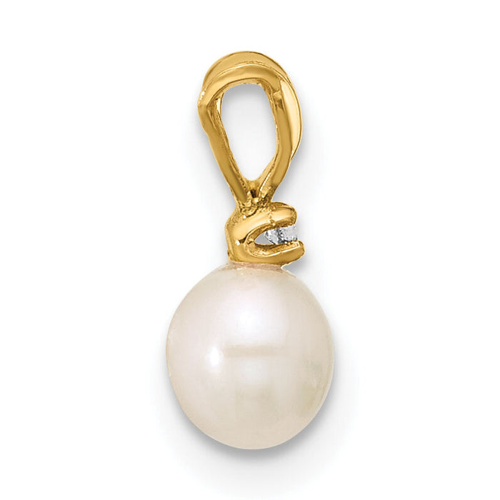 14K Madi K 4-5mm White Near Round Freshwater Cultured Pearl CZ Pendant-SE3006