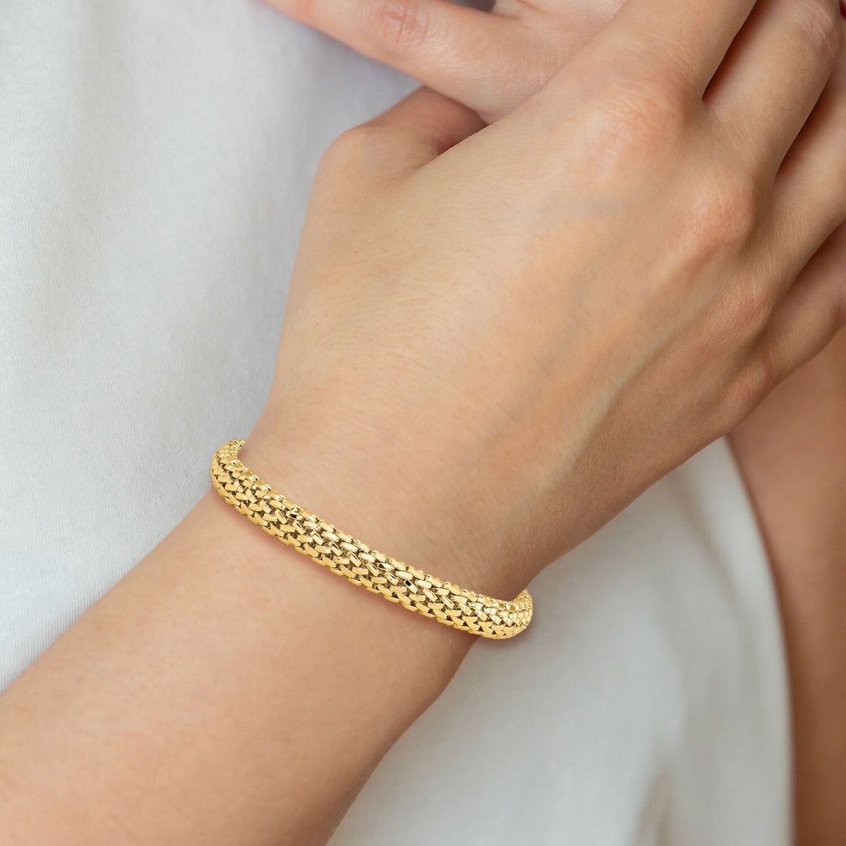 14k 7.25in 6.75mm Polished Mesh Bracelet-SF595-7.25