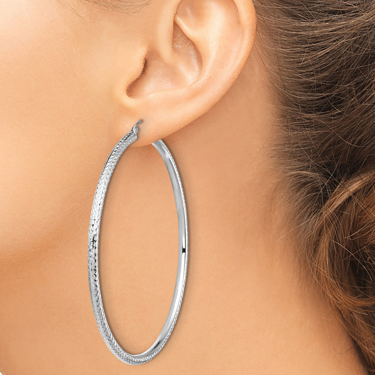 14k White Gold Lightweight 3mm Diamond-cut Hoop Earrings-TC1013W