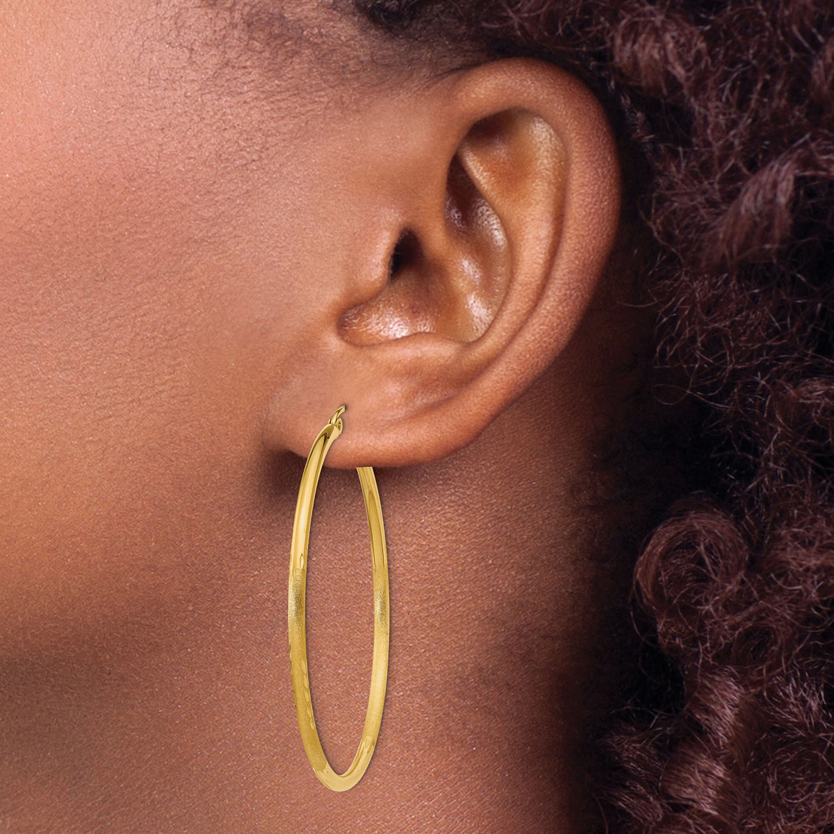 14k Satin and Diamond-cut 2mm Round Tube Hoop Earrings-TC214