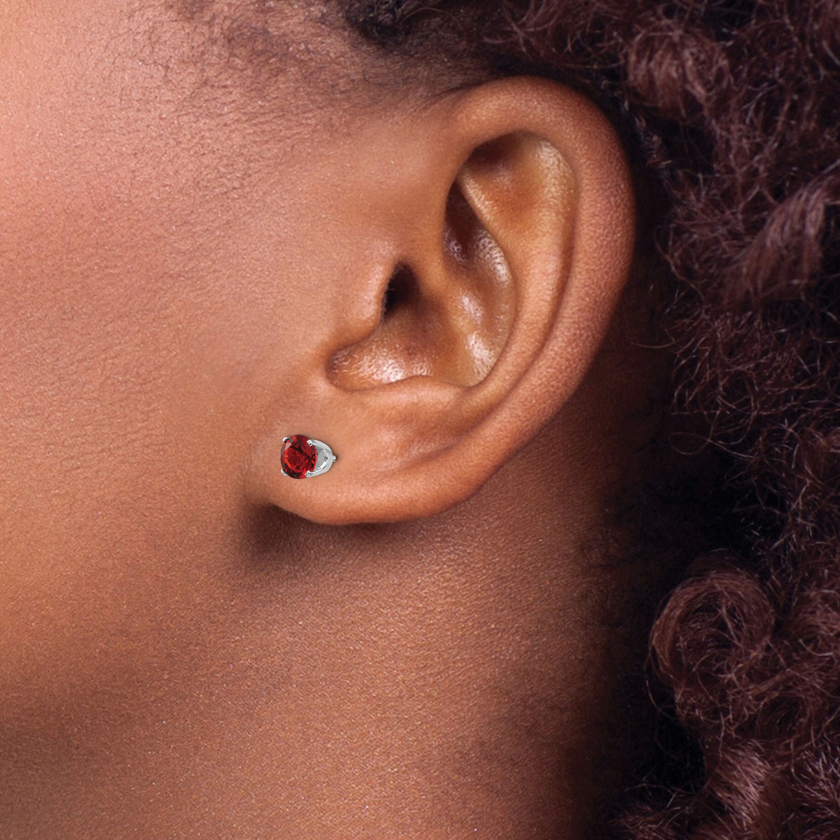 14k White Gold 5mm Garnet Stud Earrings-XBE133