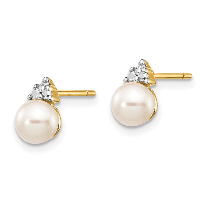 14k 5-6mm White Round FWC Pearl .01ct Diamond Post Earrings-XE2492AA