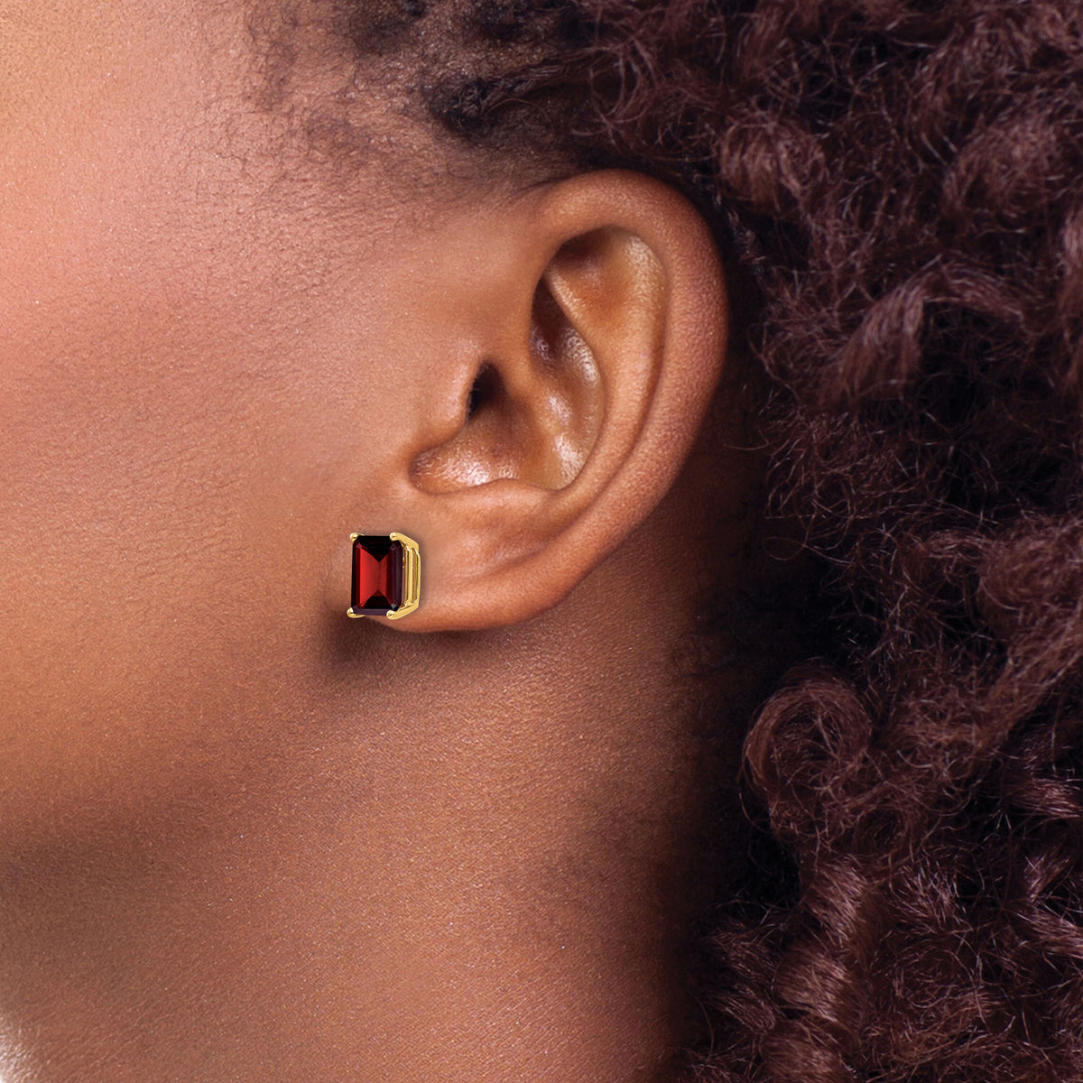 14k 8x6mm Garnet Earrings-XE67GA