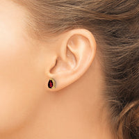 14k 7x5mm Pear Garnet Earrings-XE80GA