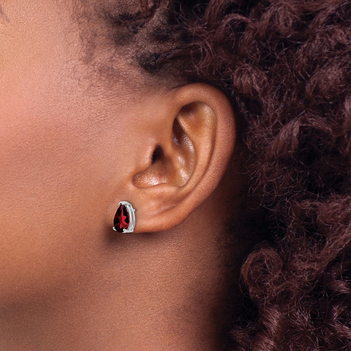 14k White Gold 9x6mm Pear Garnet Earrings-XE82WGA