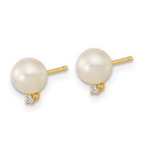 14k 5-5.5mm White Round Freshwater Cultured Pearl CZ Post Earrings-XF620E