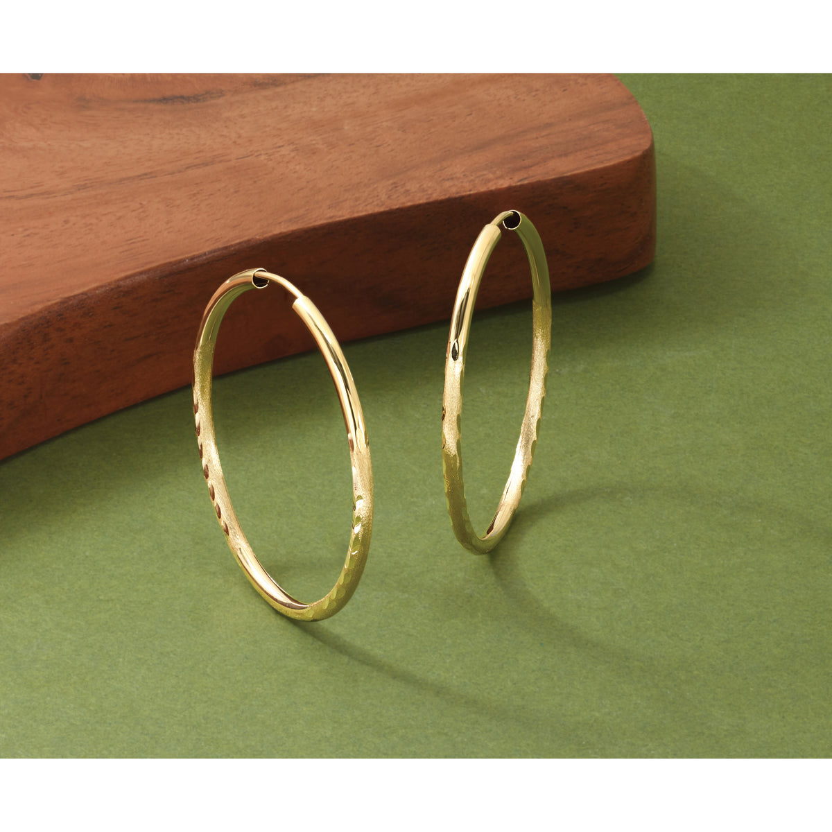 14k 2mm Satin Diamond-cut Endless Hoop Earrings-XY1179