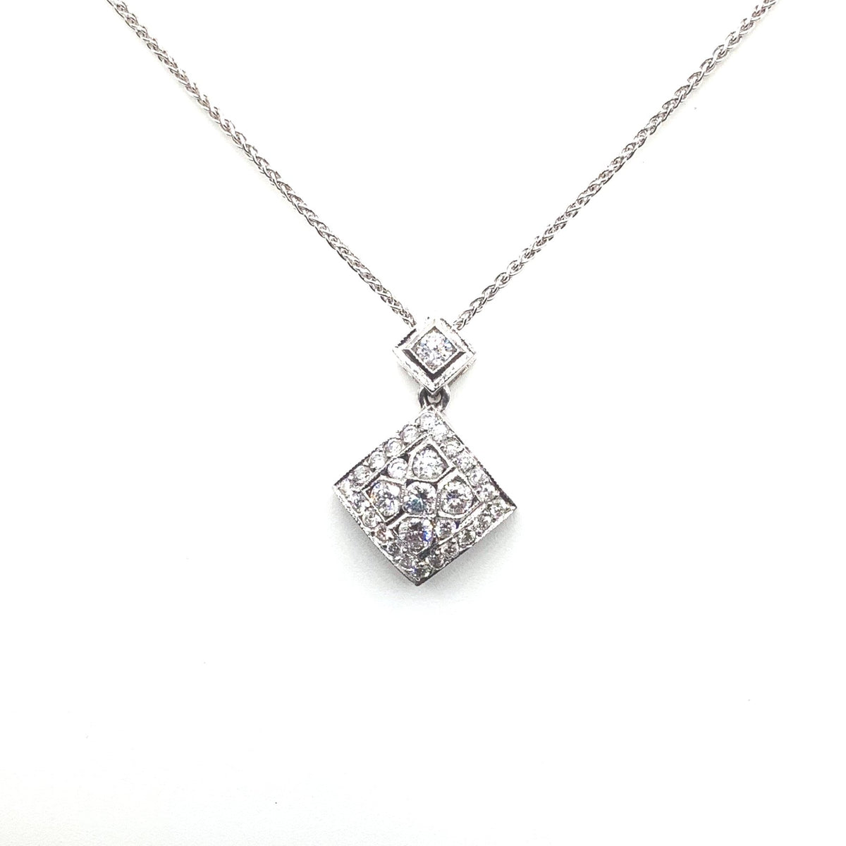 #10040627 FANCY DIAMOND PENDANT