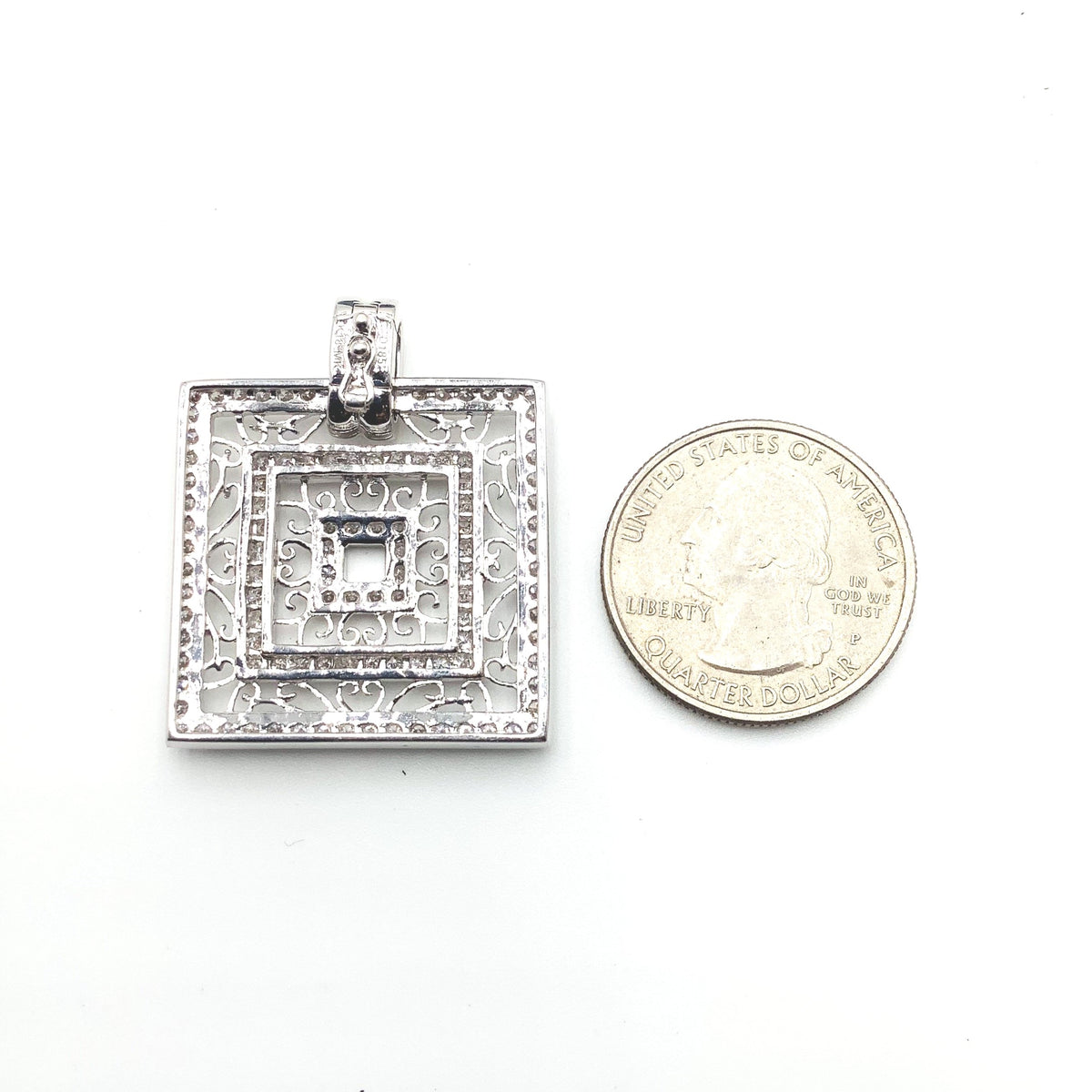 #50024918 LARGE FANCY DIAMOND PENDANT