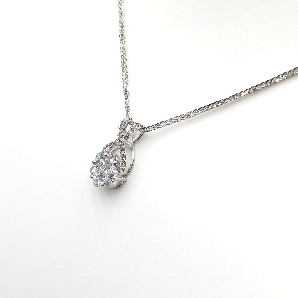 #10130996 FANCY DIAMOND PENDANT