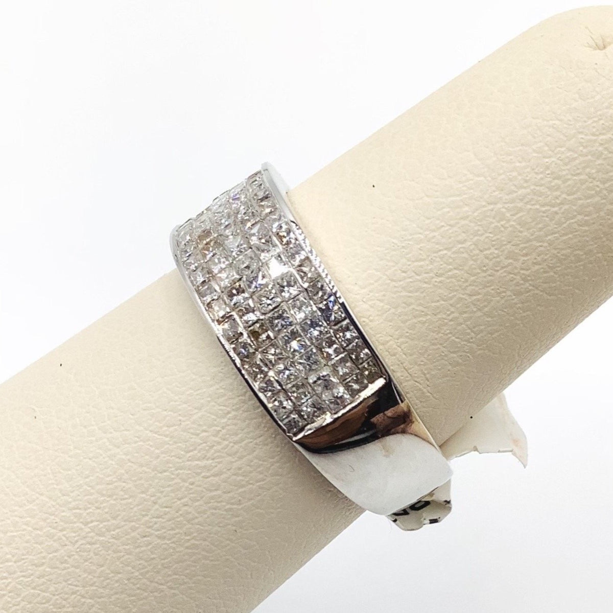 #10133591 FANCY DIAMOND BAND