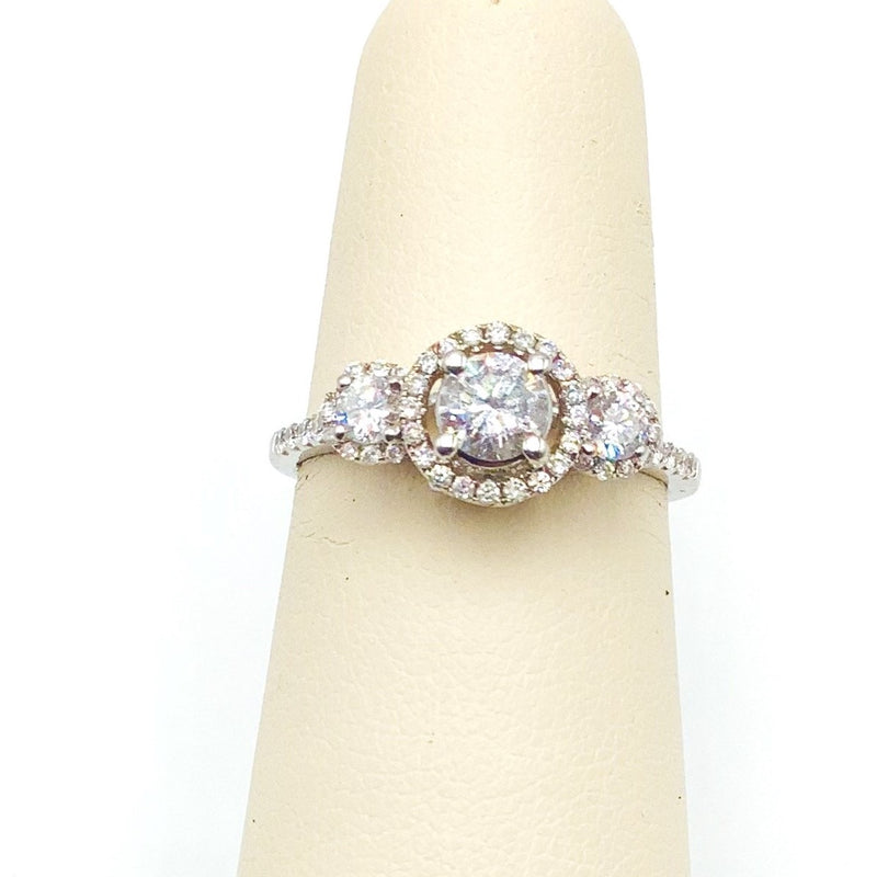 #AK66160 3 STONE ROUND DIAMOND RING