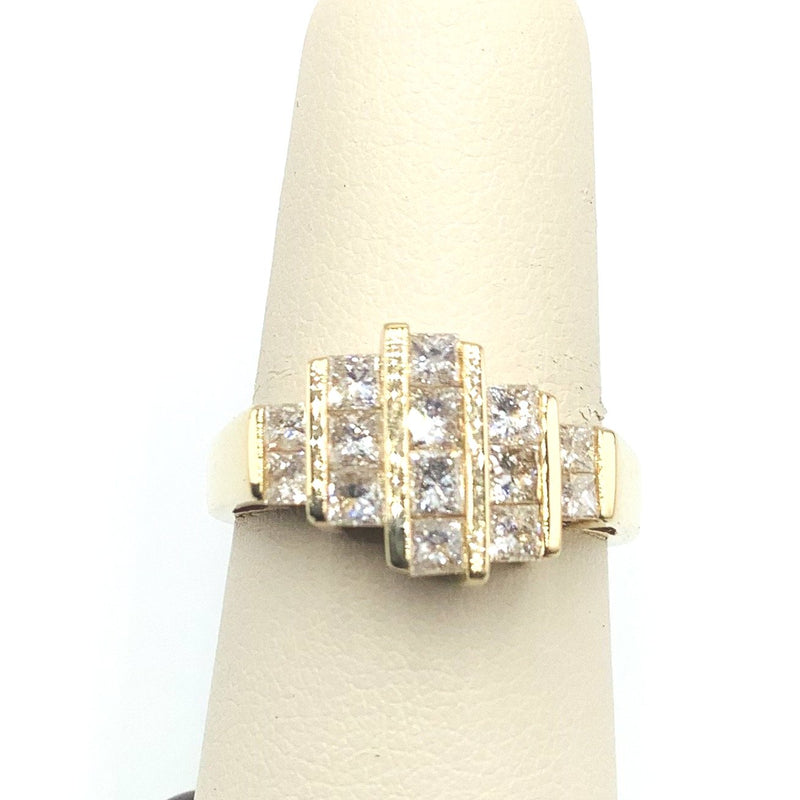 #10131051 FANCY DIAMOND RING