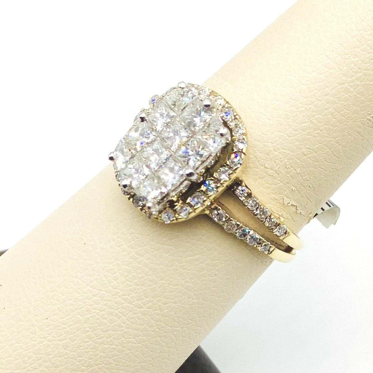 #AK48081 FANCY DIAMOND RING