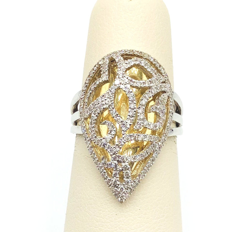 #10129255  FANCY PEAR SHAPE DIAMOND RING