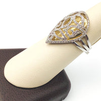 #10129255  FANCY PEAR SHAPE DIAMOND RING