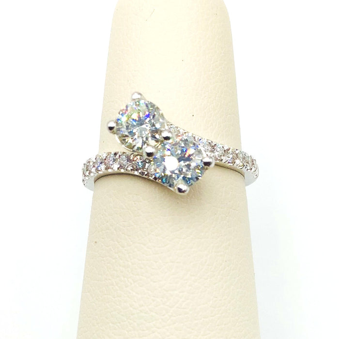 #10122519 DOUBLE CENTER STONE DIAMOND RING