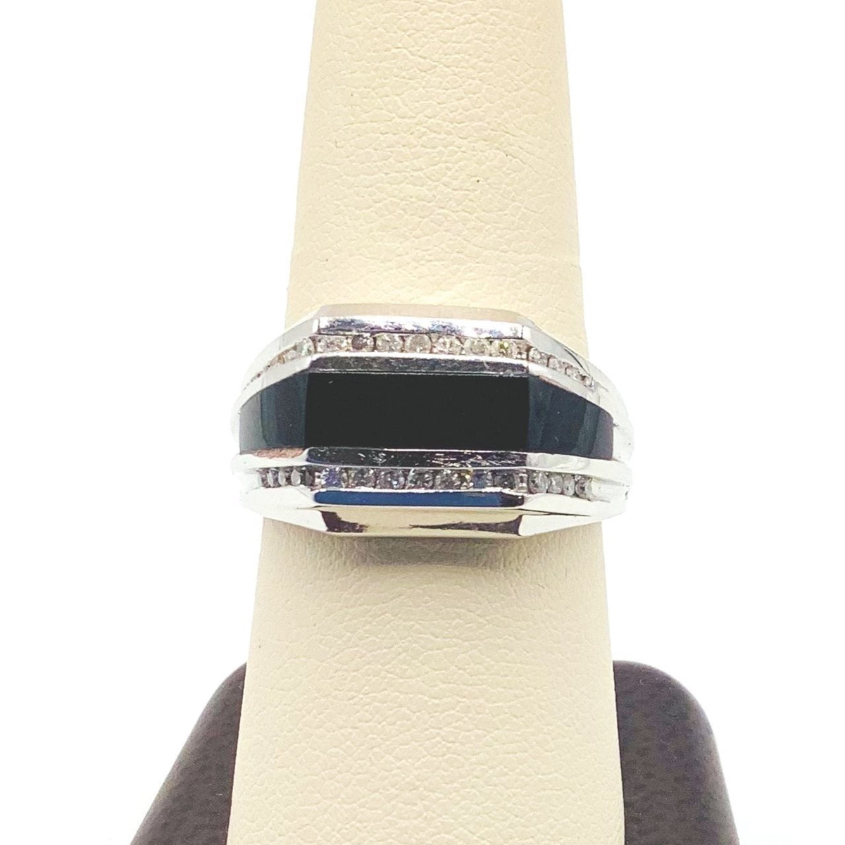 #AK68671 MEN'S DIAMOND & BLACK ONYX RING