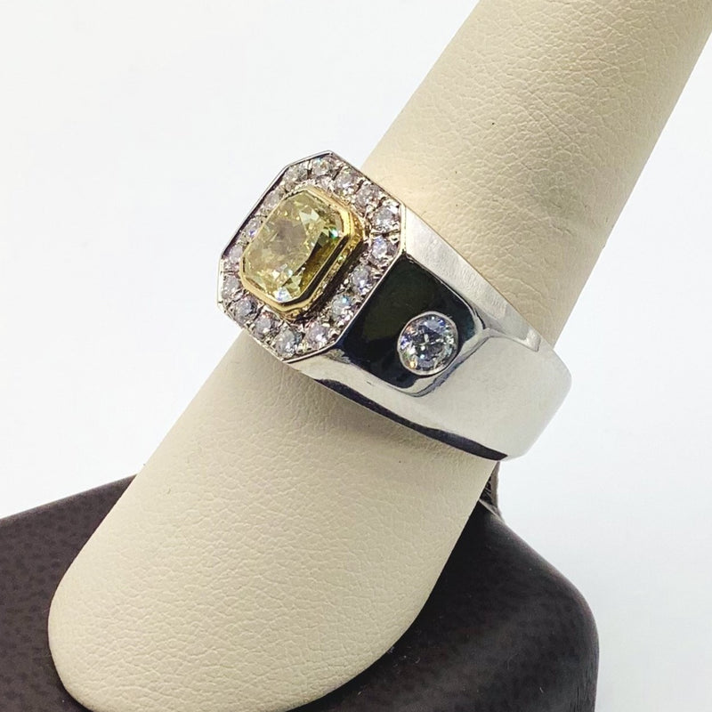 #10083651 MEN'S FANCY YELLOW DIAMOND RING