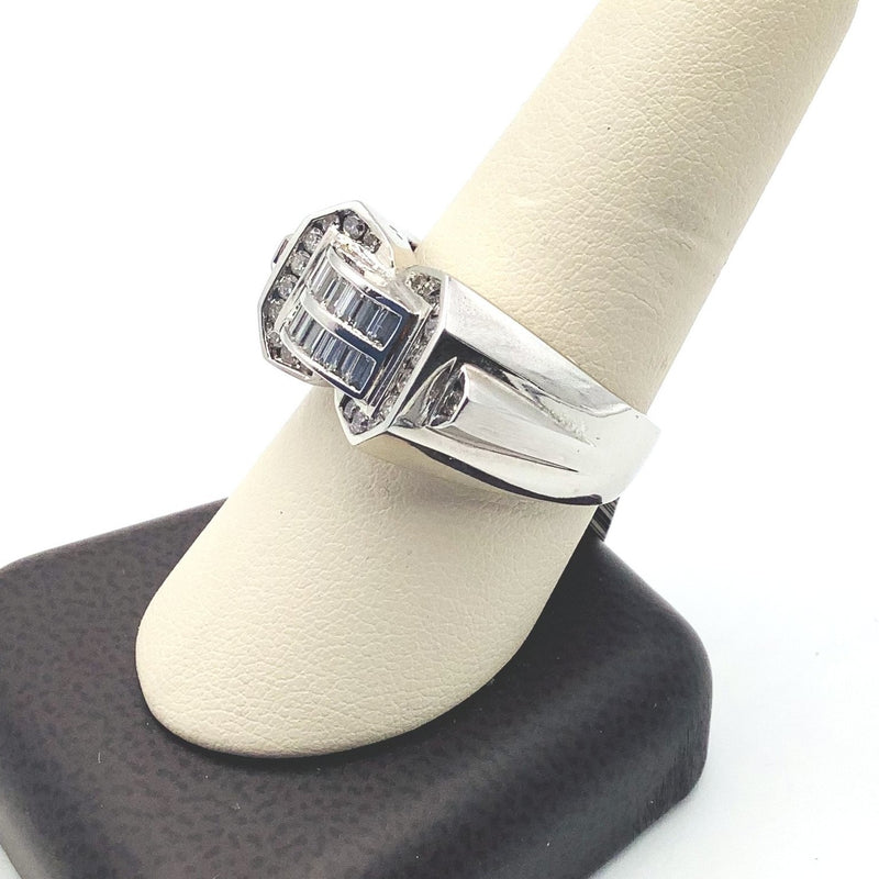 #50026718 MEN'S ROUND AND BAGUETTE RING