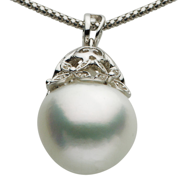 PEARL & DIAMOND PENDANT